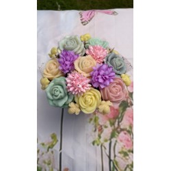 bouquet fleuri  en cire  parfumé muguet